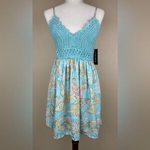 Derek Heart ‘Aqua Haze’ dress. Crochet Top, Ruched Back w/Paisley Print Dress. M